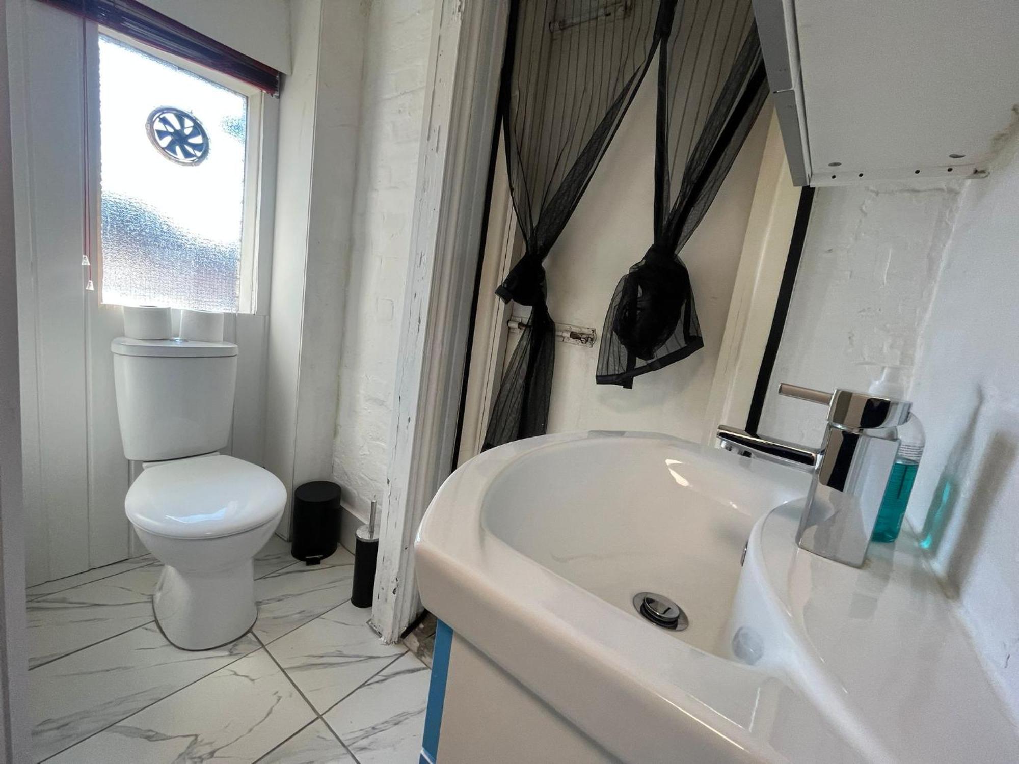 Nifty 2 Bedroom Flat In Goswell Rd Londres Extérieur photo